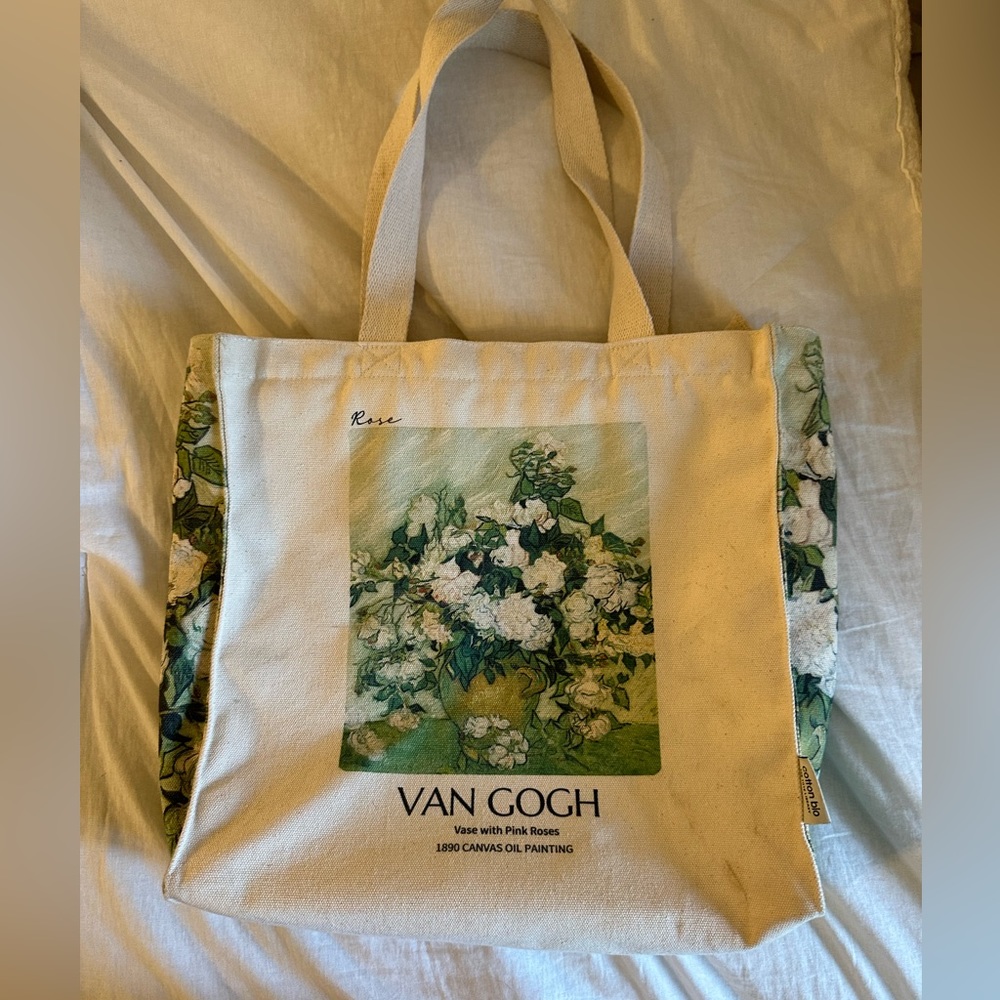 Thrifted tote bag